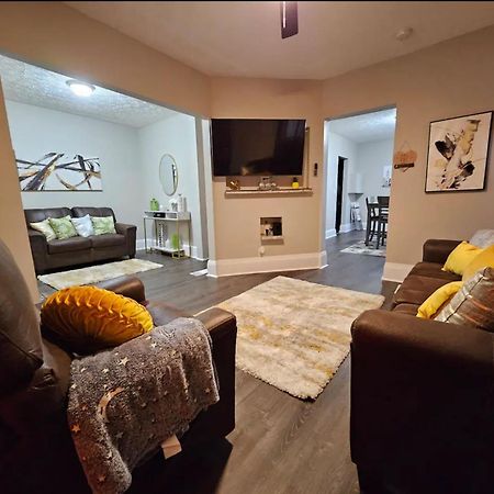 Elegant 4 Bedroom @Cleveland Clinic Area Экстерьер фото