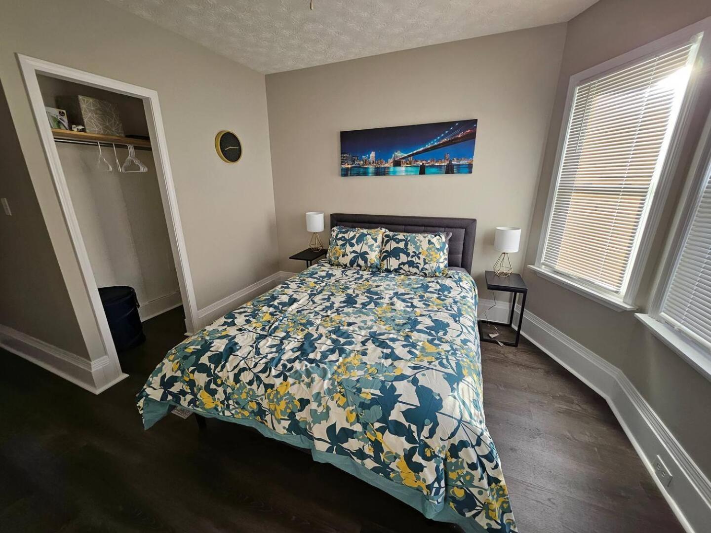 Elegant 4 Bedroom @Cleveland Clinic Area Экстерьер фото